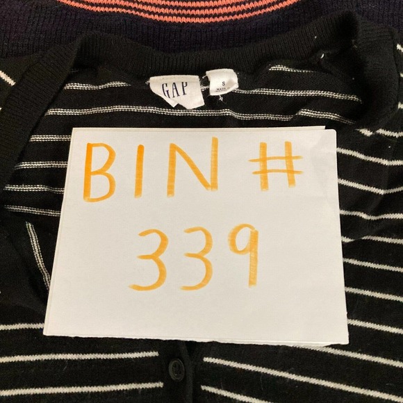 Gap Cardigan Womens Sz S Black White Striped Cotton Knit Button Up Sweater - Picture 9 of 9